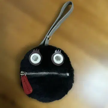 nouer 페이스 모티브 무스탕 파우치