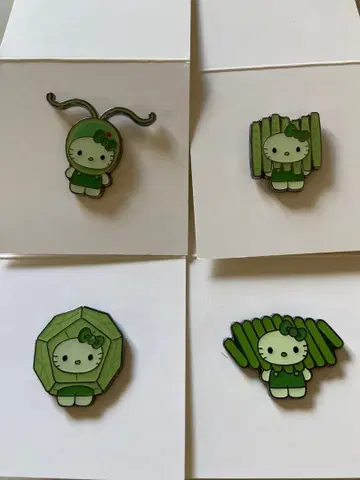 모키티 핀 배지 4개 세트