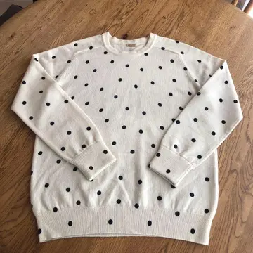 MICA & DEAL 도트 무늬 긴팔 니트 데코 아파트먼트 스토어