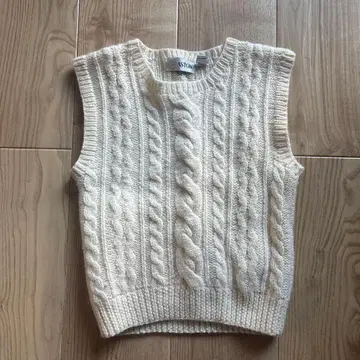 ASTON 케이블 짜임 니트 베스트 S