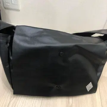 CRIMIE/클라이미 가죽 메신저 백