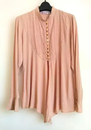 이탈리아제 실크 혼방 블라우스 자수 M 사이즈 새상품급