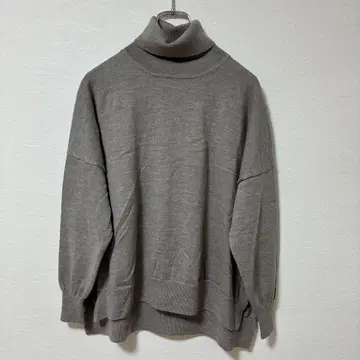 어반 리서치 도어스 그레이 터틀넥 니트 오버 사이즈
