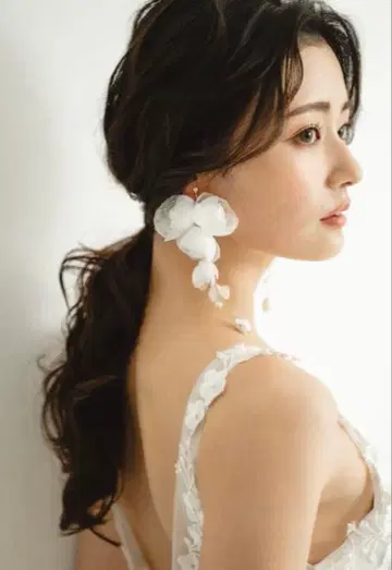 [ 새상품급 ] Bride me 브라이덜 플라워 귀찌