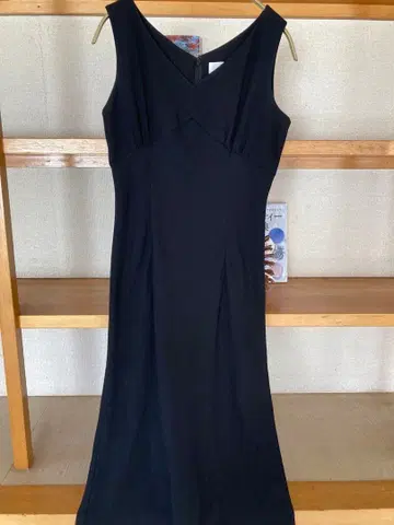 블랙 슬리브리스 원피스 쿠미쿄쿠