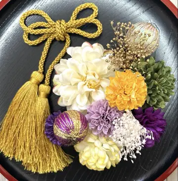 성인식 일본 의류 후리소데 시치고산 머리 장식