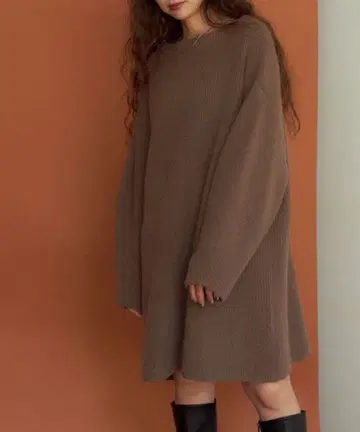 titivate 티티베이트 빅 실루엣 미니 기장 니트 원피스