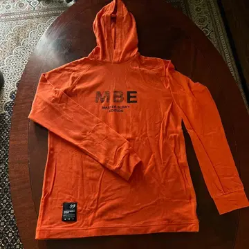 MBE MASTER BUNNY EDITION 후드 부착 셔츠