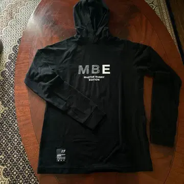 MBE MASTER BUNNY EDITION 후드 부착 셔츠