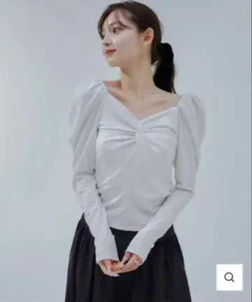 ORGUE 오르그 cut gather tops 화이트