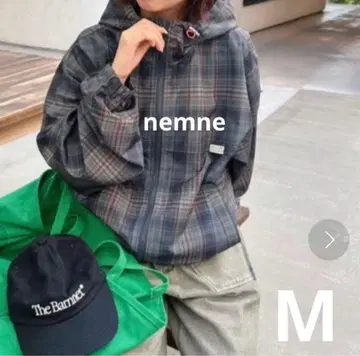 nemne store 체크 무늬 나일론 자켓 마운틴 후드티