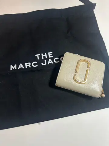 MARC JACOBS 접이식 지갑 크림색 수납 봉투 포함
