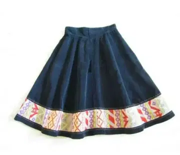 SOAP 코듀로이 스커트 블랙 컬러 플레어