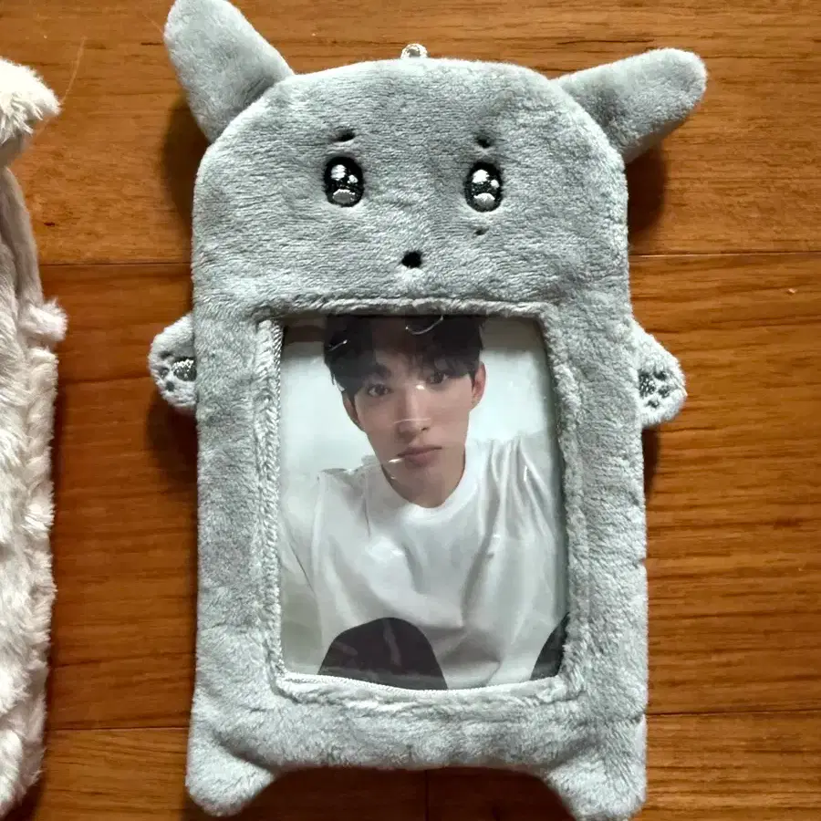 dk gyeomdog doll poca key ring