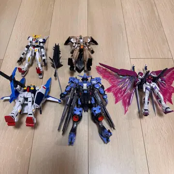 건담 프라모델 완성품