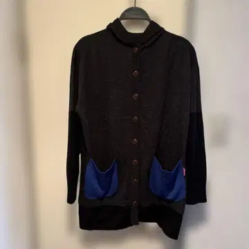 [택 없음 미사용품] kikki 배색 가디건 M