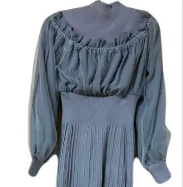 머큐리 듀오 이소재 튤 도킹 오프숄더 니트 원피스