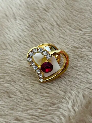 골드 하트 모양 브로치 크리스탈 포함