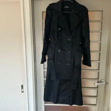 MADAM JOCONDE 마담 조콘다 코트