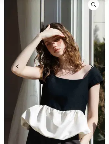 THETOE 이페스투 프릴 탑 M 사이즈