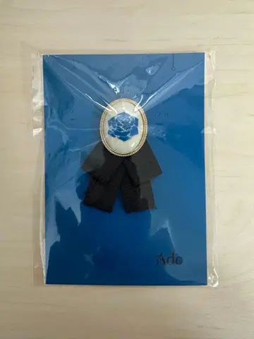 [ Ado ] 2nd 라이브 카무파넬라 VIP 특전 브로치 미개봉