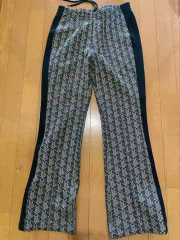 LACOSTE 모노그램 팬츠