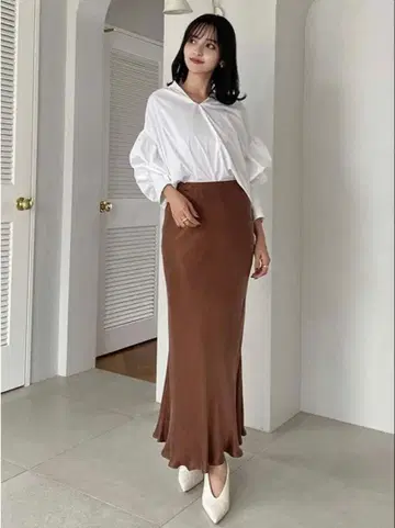 anuans IPEKER 내로우 스커트 ( BROWN )