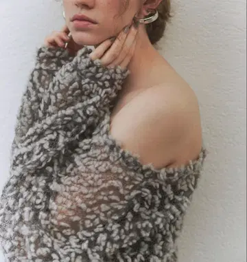 Cygne 시뉴 팝콘 시스루 니트 Samuel 그레이