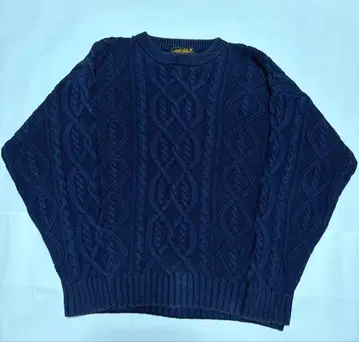 Eddie Bauer 네이비 케이블 니트 L 사이즈