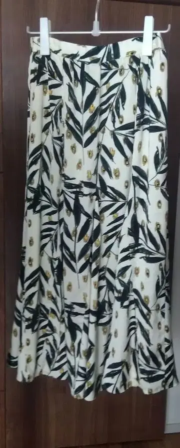 relume 잎 패턴 프린트 롱 스커트