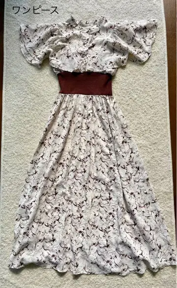 꽃무늬 플레어 원피스