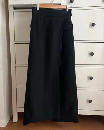 림아크 울 슬릿 타이트 스커트