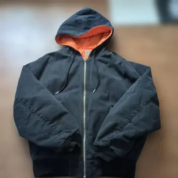 후드 부착 블랙 MA-1 자켓