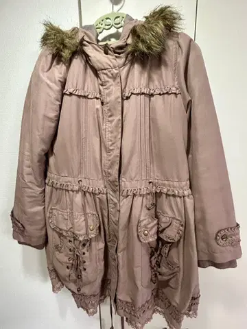 axes femme 엑시즈팜 모즈 코트