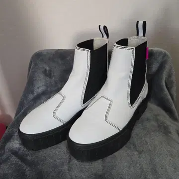 Puma 사이드 고어 부츠 화이트 통굽