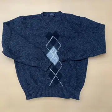 SEVENTY 네이비 아가일 무늬 스웨터