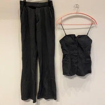 anuans 다크 그레이 셋업 팬츠와 상의