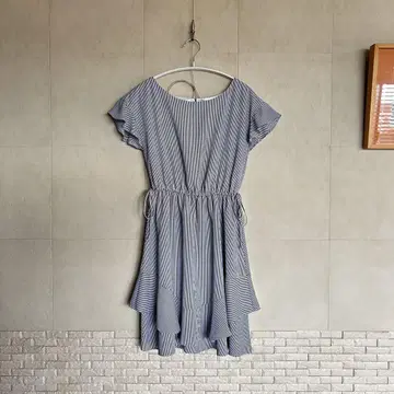 [ BE RADIANCE ] 스트라이프 사이드 리본 원피스