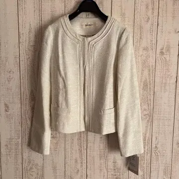 새상품 petit maison 정가 2만 3800엔 스콧 클럽 자켓