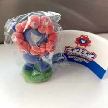 EXPO2025 오사카 간사이 만박 미야쿠미야쿠 플로키 피규어 갓츠 포즈