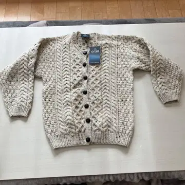 [ 택 포함 새상품 ] 아란 울른 밀즈 케이블 짜임 니트 베이지