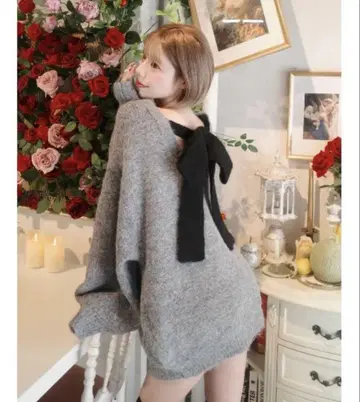 빅 리본 백 오픈 니트탑