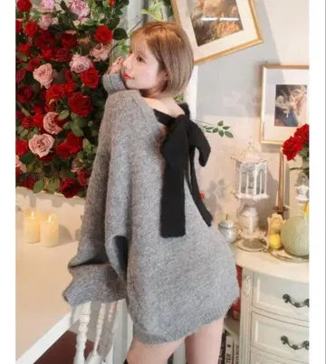 네고 불가 빅 리본 백 오픈 니트탑