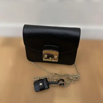 블랙 숄더백 합성 피혁 골드 체인