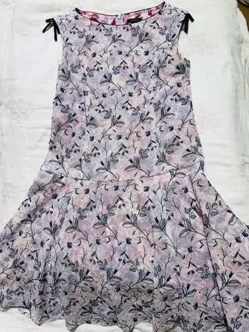 TOCCA 꽃무늬 슬리브리스 원피스