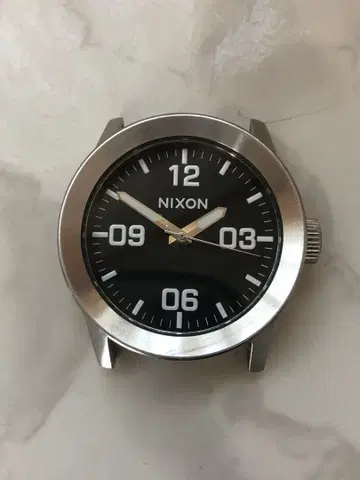 NIXON 쿼츠 손목시계 블랙 벨트 없음