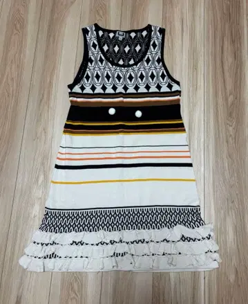 슬리브리스 니트 원피스