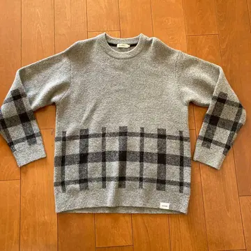 CRESTBRIDGE 그레이 체크 무늬 니트 스웨터 사이즈 3