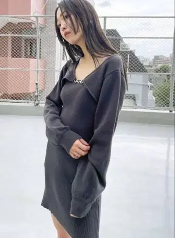 다크 그레이 리브 미니 원피스