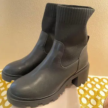 사이드 고어 부츠 블랙 7cm 힐